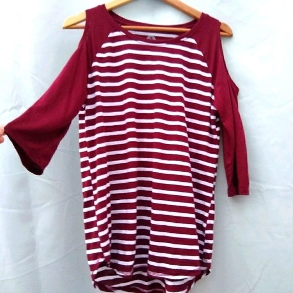 SO raglan shirt  